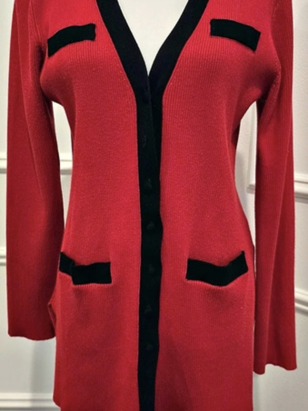 Karl Lagerfeld Paris Red & Black Cardigan Size Medium